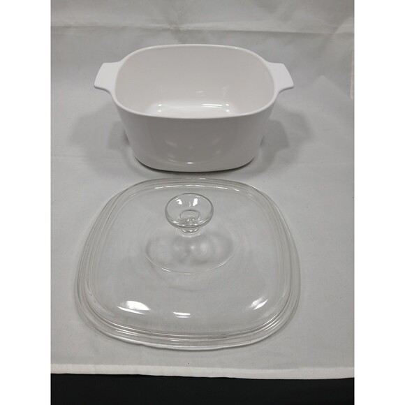 Vintage Corning Ware White Casserole A-3-B 3 Liter Dish With Clear Lid - Picture 2 of 6